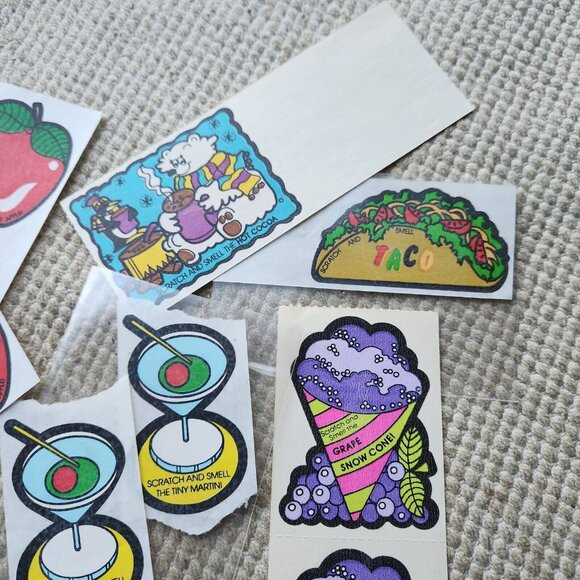 16 VINTAGE 1980s Natural Scratch & Sniff Stickers Mello Smellos Lot Still Smell - Picture 4 of 7